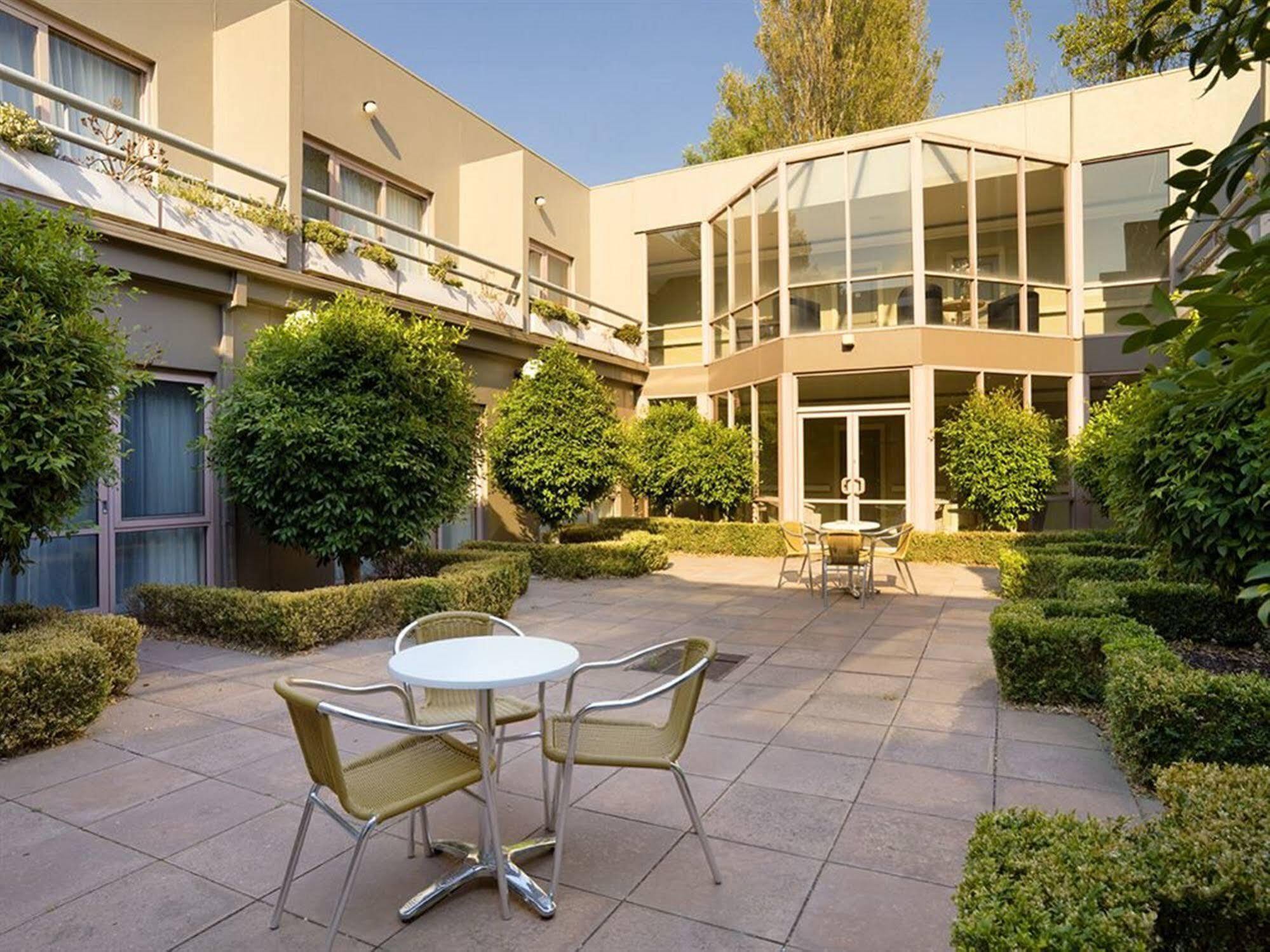 Kimberley Gardens Hotel, Serviced Apartments And Serviced Villas Melbourne Zewnętrze zdjęcie